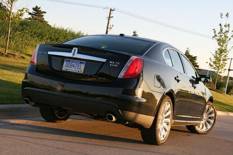  Lincoln MKS 2008 года  (фото 95 из 284)